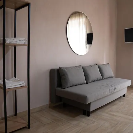 Caracciolo 109 Bed and Breakfast Νάπολη