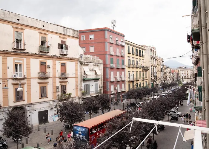 Caracciolo 109 Oda ve Kahvaltı Napoli