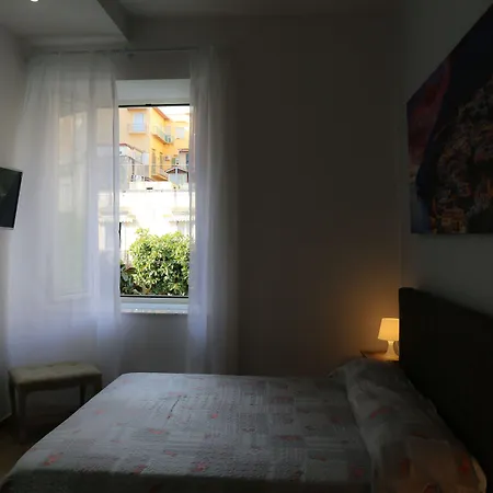 Caracciolo 109 Naples